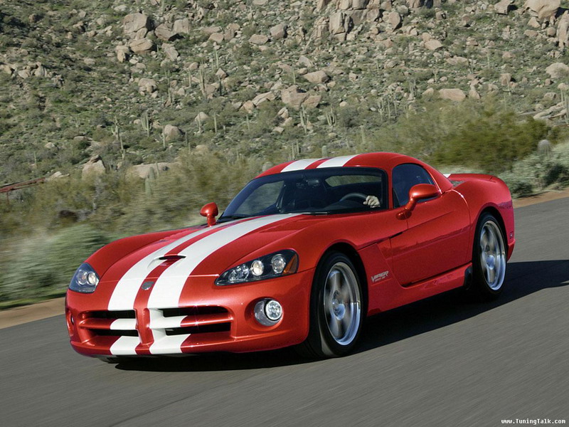 dodge_viper_srt10_coupe_2005_02_b.jpg